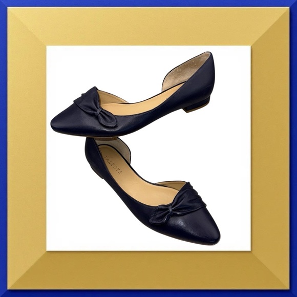 TALBOTS EDISON PLEATED DORSAY FLATS - NAPPA LEATHER Navy 9.5M - Picture 1 of 7